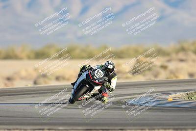 media/Dec-07-2025-CVMA (Sun) [[3e7d2de5dc]]/Race 18-Formula Twins-Formula 40 UL/